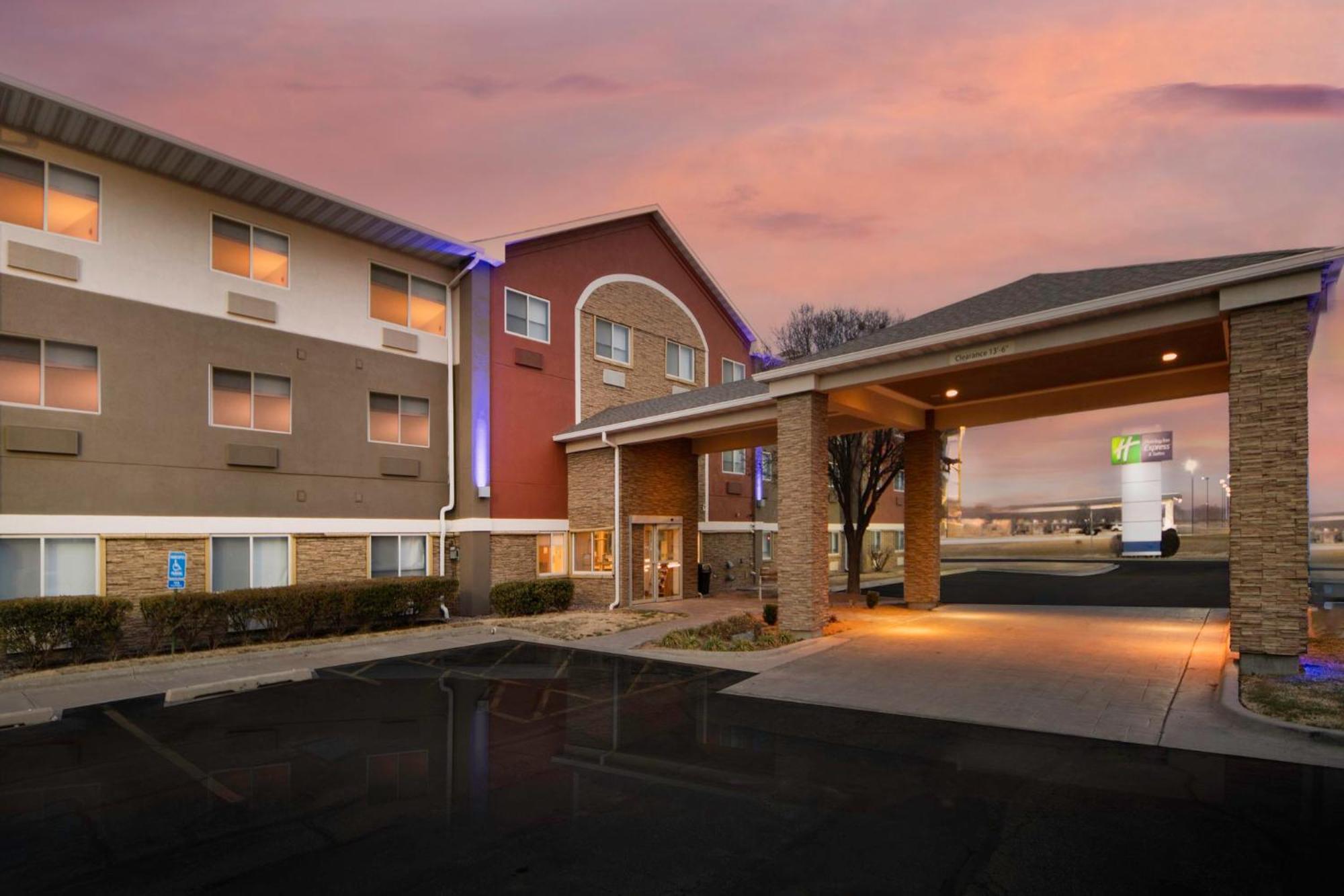 Holiday Inn Express - Canyon By Ihg Exterior photo